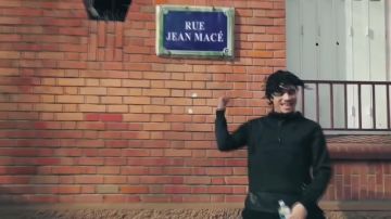 Chaqueta con cremallera Puma Evo de Mister V en el video de YouTube Koba lad ( parodia Mister v ) *VERSIÓN 1 HORA* !!!!!