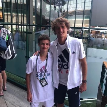 Adidas Palais de la Cour des Shorts portés par Romeo Beckham Wimbledon 10 juillet 2018