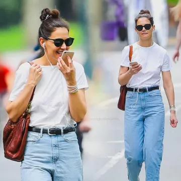 Prive Revaux Casablanca Sunglasses worn by Katie Holmes New York City July 13, 2019