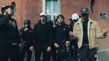 The banana Fila worn by an extra in the YouTube video Parody Koba LaD (Version 1H) Mister V