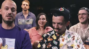 La casquette Visionnaire de Bigflo dans la video STAND-UP DE M*RDEUX SEASON FINALE ENDGAME feat. vous les reconnaîtrez