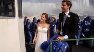 Wedding Dress of Pam Beesly (Jenna Fischer) in The Office (Season 06 Episode 05)