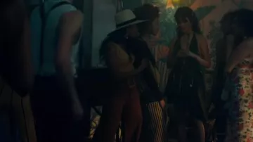 Camila Cabello's dress in music video  Shawn Mendes, Camila Cabello - Señorita