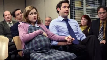 Plaid Maternity Dress of Pam Beesly (Jenna Fischer) in The Office (Season 06 Episode 17)