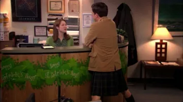 Plaid Kilt de Andy Bernard (Ed Helms) dans L'Office (Saison 06 Episode 19)