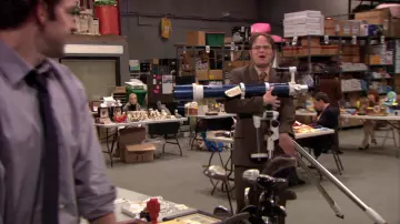 Blue Telescope of Dwight Schrute (Rainn Wilson) in The Office (Season 07 Episode 19)