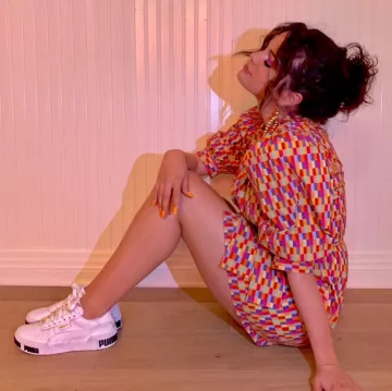 The sneakers Puma on the account Instagram of @selenagomez