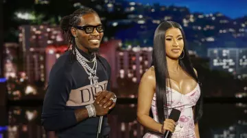 Le t-shirt noir Dior porté par Offset dans l'émission Jimmy Kim­mel Live