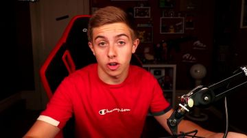 ¡Camiseta campeón de Michou en el video de YouTube LIVE 24H MINECRAFT (Survival Solo Objective Kill The Dragon)! 8pm-8pm