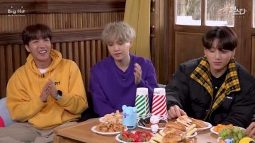 Le sweatshirt jaune 917 de J-Hope dans la video #2019BTSFESTA des BTS