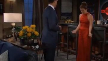 Alexis Sanaya Jumpsuit usado por Melissa Claire Egan como se ve en The Young and the Restless JULIO 19, 2019