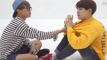 The yellow t-shirt I feel like Kobe of Suga in the YouTube video Dance Practice #2019BTSFESTA BTS