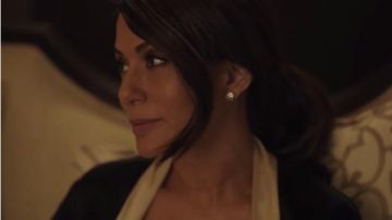 Natori Express Robe worn by Hermione Lodge (Marisol Nichols) in Riverdale (Season 01 Episode 01)