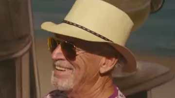 Beige Chapeau porté par Jimmy Buffett dans Le Beach Bum