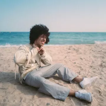 Les baskets blanches Nike portées par Rilès sur son compte Ins­ta­gram @0riles