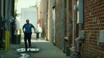 Converse All Star Chuck 70 Classic High Top sneakers comme on le voit dans les Objets Pointus (Saison 01)