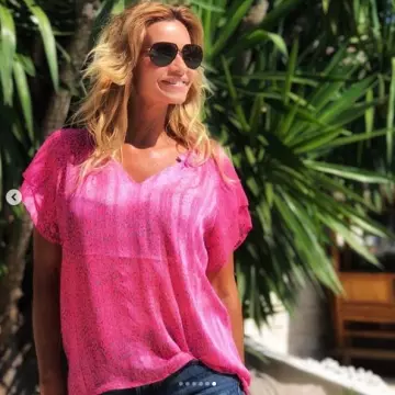 The top leopard pink Ingrid Chauvin on his account Instagram @ingrid_chauvin_officiel