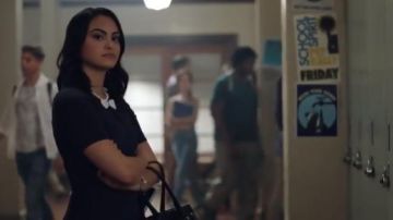 Ted Baker Otisia Arc-Détail de Patineur-Robe portée par Veronica Lodge (Camila Mendes) à Riverdale (Saison 01 Épisode 03)