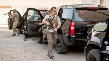 The sunglasses IC! Berlin worn by Matt Burn (Josh Brolin) in Sicario