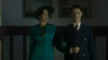 Le costume porté par Charles Xavier (Harry Lloyd) dans Legion (S03E03)
