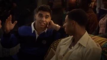 Rag & Bone Polo de Rugby avec la Dague de Broderie porté par Vivek Shah (Jordanie Buhat) adultes-ish (Saison 02 Episode 19)