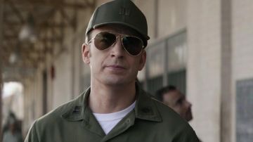 Ray-Ban Sunglasses worn by Steve Rogers / Captain America (Chris Evans) in Avengers: Endgame