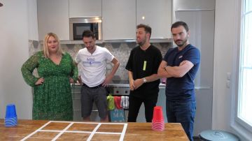 The black jeans worn by Peter Croce in the YouTube video You lose, you drink alcohol, the highest in the world #2