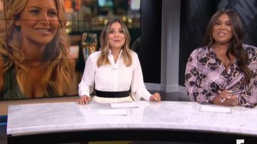 Blusa alexis Capizzi usada por Erin Lim en E! Noticias julio 25, 2019