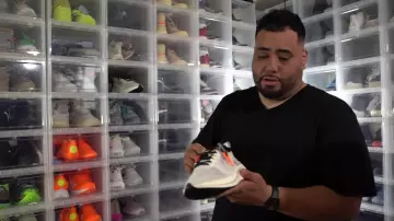 Sneakers Nike Zoom Fly Off White QrewTv in the video OMG THIS $500K SNEAKER COLLECTION IS INSANE!! *MUST SEE*