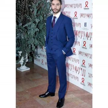 Los derbis de cuero barnizado Alexander McQueen de Tahar Rahim el @taharrahimofficiel