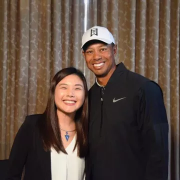 Chaqueta Nike HyperShield HyperAdapt usada por Tiger Woods en su cuenta de Instagram @tigerwoods