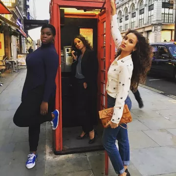 Los jeans de Oulaya Amamra en su cuenta de Instagram @oulayaamamra