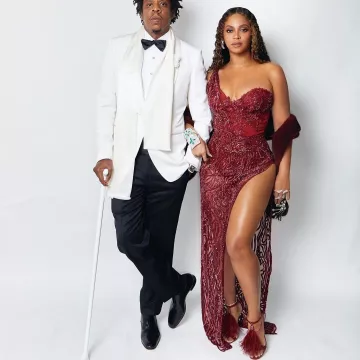 Jimmy Choo Sandales Viola 110 worn by Beyoncé Knowles Great Gatsby-Themed 21st Birthday Party July 27, 2019