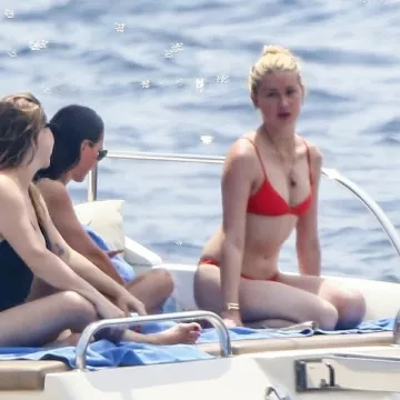 Solid New Triangle Bikini Top worn by Amber Heard Amalfi Coast July 27, 2019