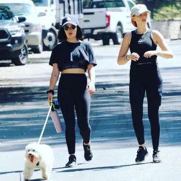 Adidas Ultraboost 19 Sneakers usadas por Lucy Hale Los Angeles julio 29, 2019