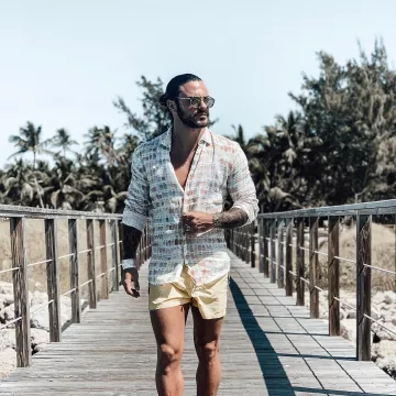 The shirt Euopann of Benjamin Samat on his account Instagram @benji_samat