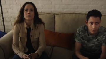 Nili Lotan Cambre Cotton-Linen Field Jacket worn by Teresa Mendoza (Alice Braga) in Queen of the South (Season 04 Episode 07)