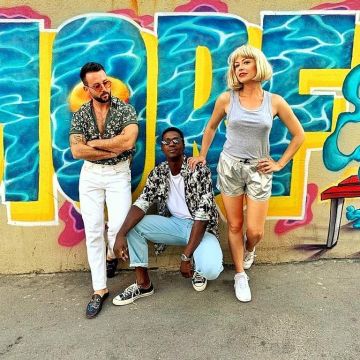 Le short brillant de Dounia Coesens sur son compte Instagram @douniacoesens