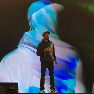 Nike Jordan 1 Retro Haute Travis Scott porté par Travis Scott sur son Instagram account @travisscott