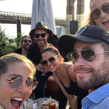 Round Brown Sunglasses worn by Elsa Pataky on the Instagram account of @elsapatakyconfidential