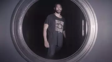 2010 San Francisco Giants World Series Champions T-shirt worn by Karim Washington (Kingsley Ben-Adir) in The OA (S02E08)