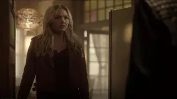 Lucky Brand Granet  Leather Moto Jacket worn by Lauren Strucker (Natalie Alyn Lind) in The Gifted (Season 02 Episode 10)