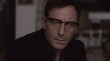 Ray-Ban Clubmaster eyeglasses worn by Dr. Hunter Aloysius Percy / Hap (Jason Isaacs) in The OA (Season 02 Episode 07)