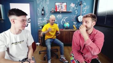 Shoes Nike Air Max 270 React Bauhaus Squeezie in do you Know really Youtube ?