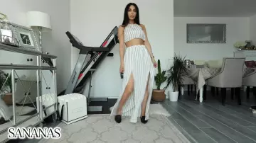 The whole top and skirt white striped Sananas in How to stay stylish in the summer ? I tell you all !