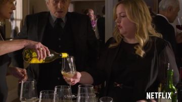 Black Bow Belt worn by Mindy Kominsky (Sarah Baker) in The Kominsky Method (S01E05)