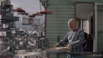 Pizza Hut signe comme on le voit dans Ready Player One