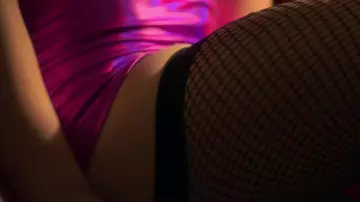Fishnet Stockings worn by Gypsy Rose Blanchard (Joey King) in The Act (S01E06)