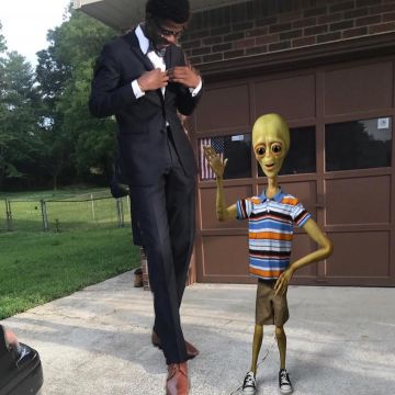 The white shirt of Lil Sin X on the account instagram of @lilnasx