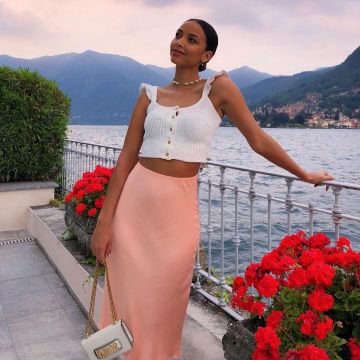 Le sac à main Dior J’adior porté par Flora Coquerel sur son compte Instagram